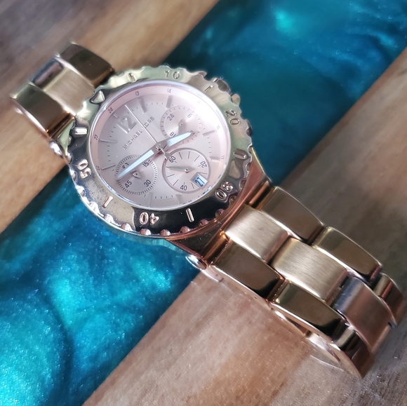 Michael Kors MK-5499 Rose Gold Dial Chronograph Women's Watch New Battery! J-493 - Picture 7 of 11